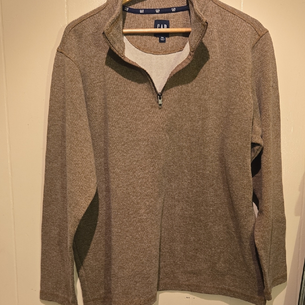 GAP Men's Tan Zip-Up Sweater